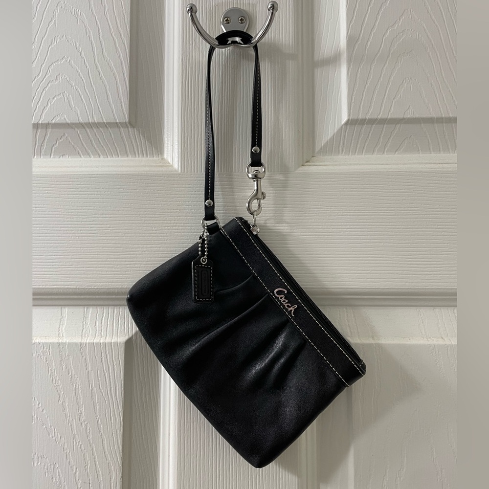 Coach EUC Black Pleated Zipper Wristlet